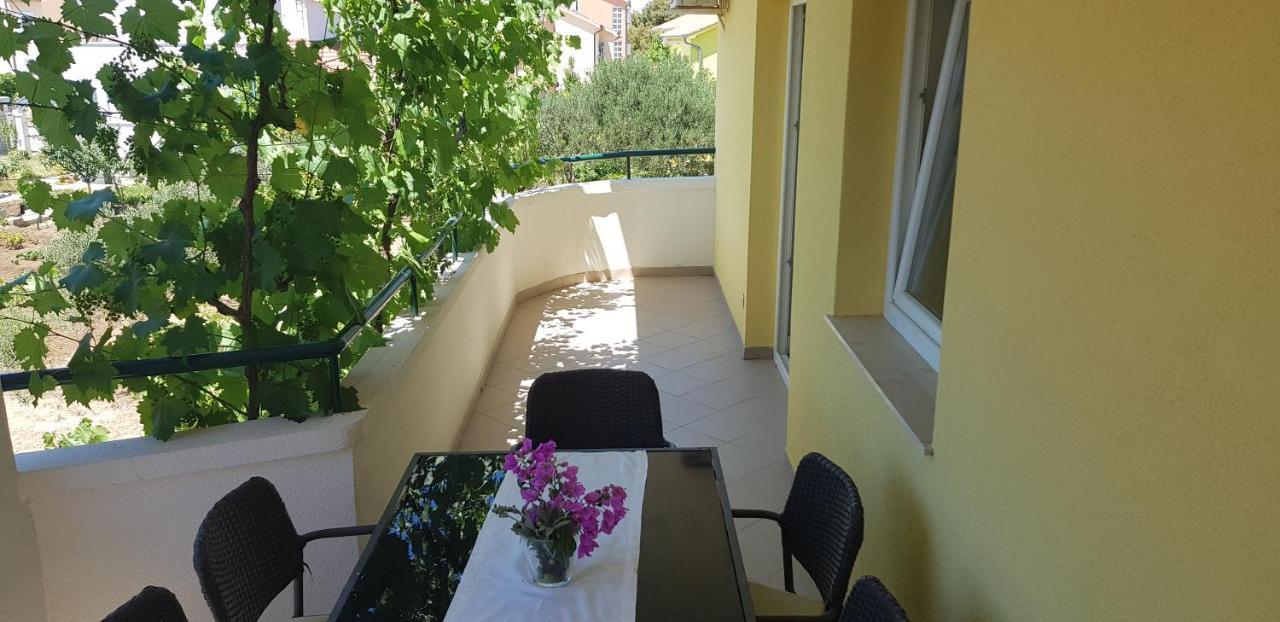 Apartmani Vranjkovic Vodice Exterior photo